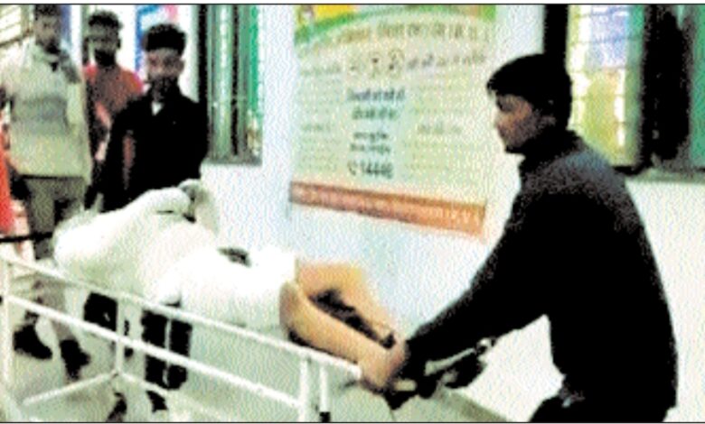थाने में हत्या के आरोपी ने खुद को आग लगाई